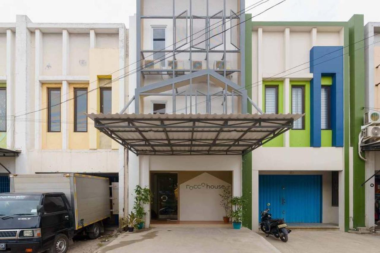 Hotel Reddoorz @ Taman Royal Tangerang Exteriér fotografie